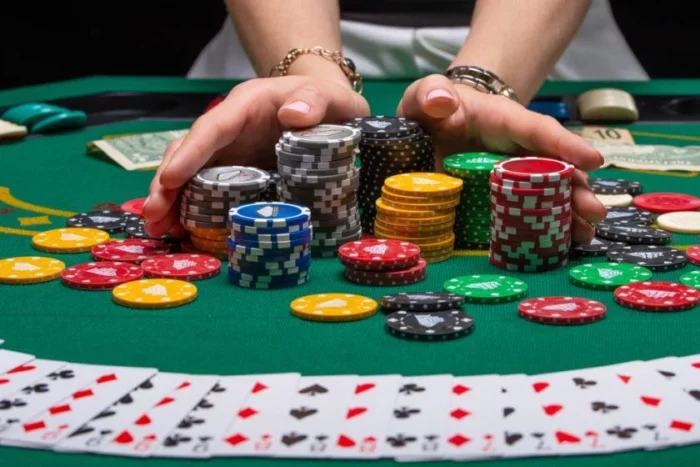 Poker Max88- Tổng Quan Về Trò Chơi Bài Cá Cược Hàng Đầu